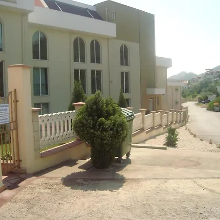 а13 In Sea Paradise Complex * Kavarna