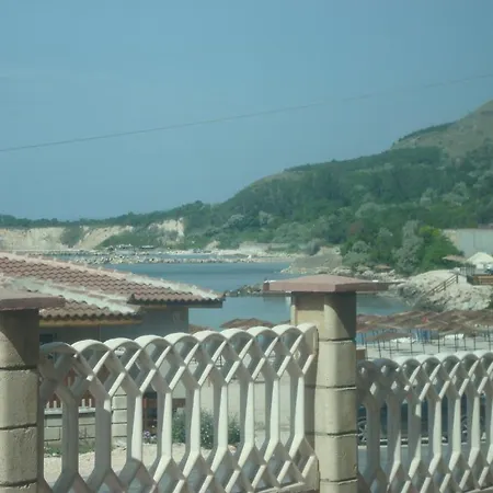דירה а13 In Sea Paradise Complex קברנה